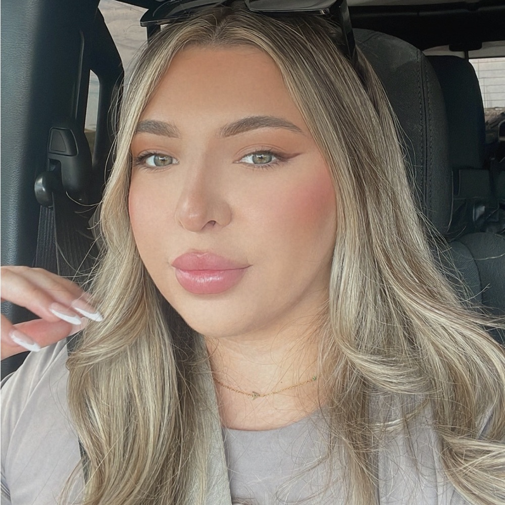 Meet your Posher, Diana